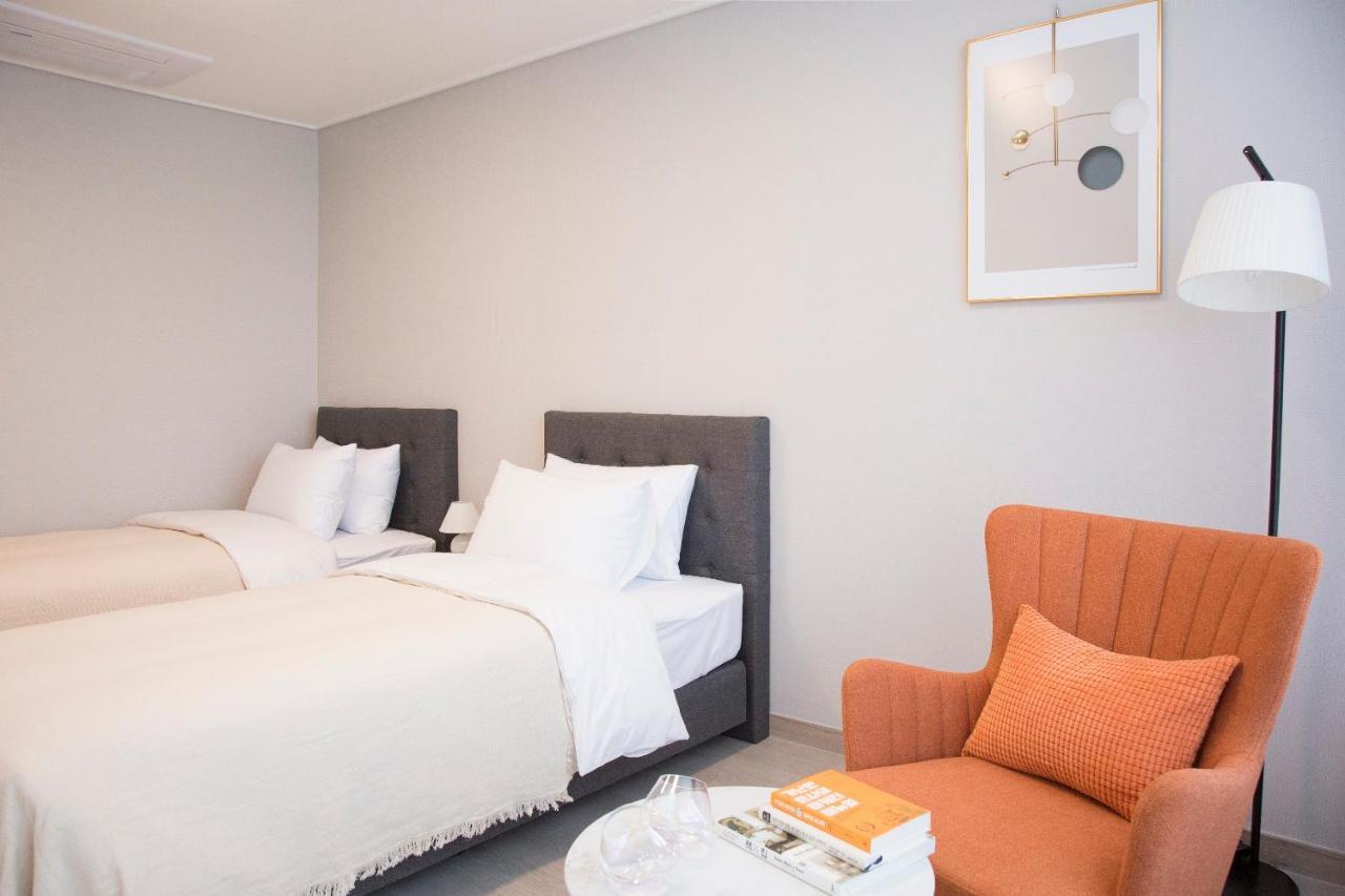 Celebstay Songdo Halla Western Park Yeonsu Bagian luar foto